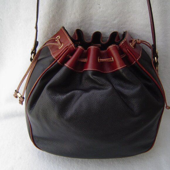 AUTHENTIC BALLY BLACK PEBBLE LEATHER DRAWSTRING SATCHEL EUC - Picture 3 of 16